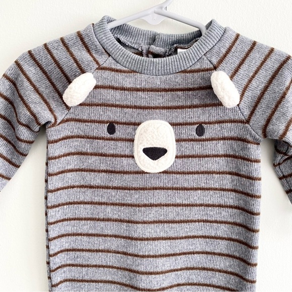 Carter’s Baby Bear Sweater Jumpsuit Size 6 Months - Picture 2 of 4